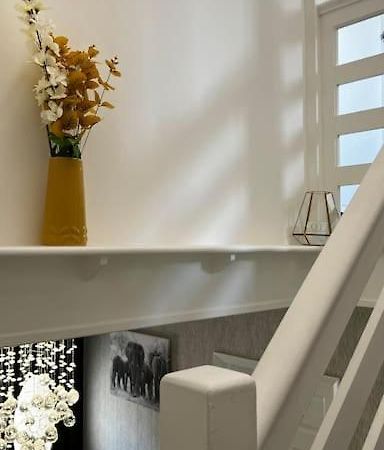 Cheerful 3 Bedroom Townhouse With Free Parking. Billericay Eksteriør bilde
