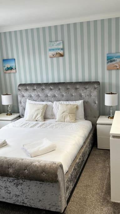 Cheerful 3 Bedroom Townhouse With Free Parking. Billericay Eksteriør bilde